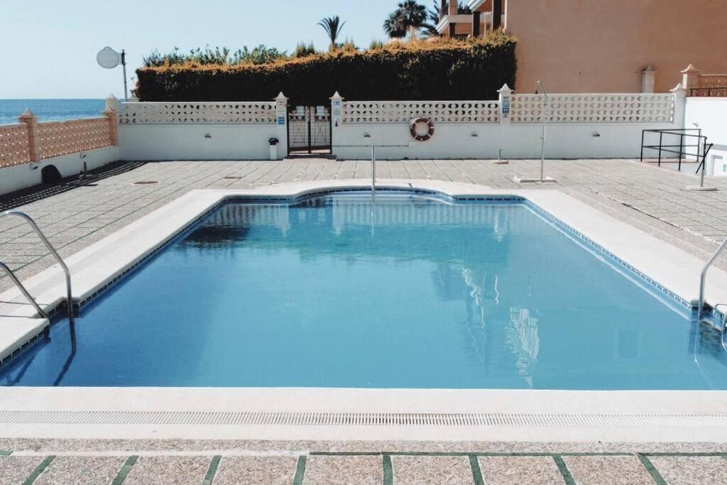 Apartamentos El Calon Playa Куевас-дель-Альмансора Екстер'єр фото